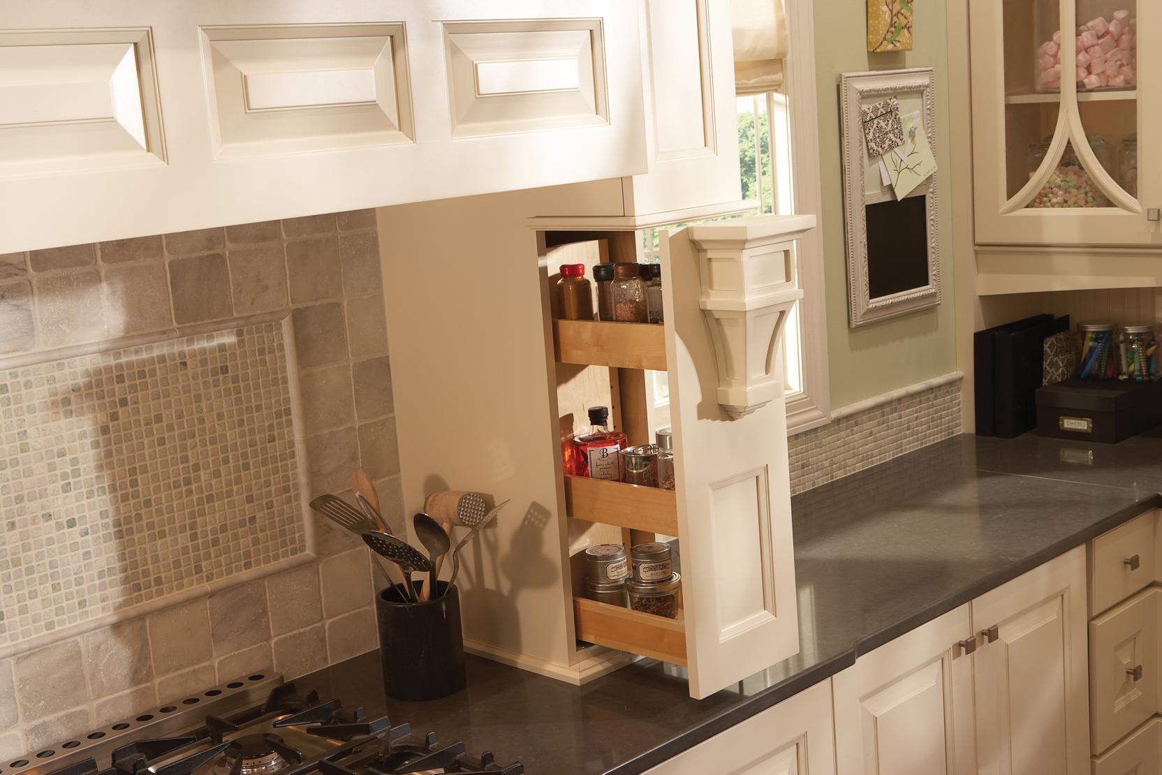 Medallion Alcove Hood Pullout Spice Rack