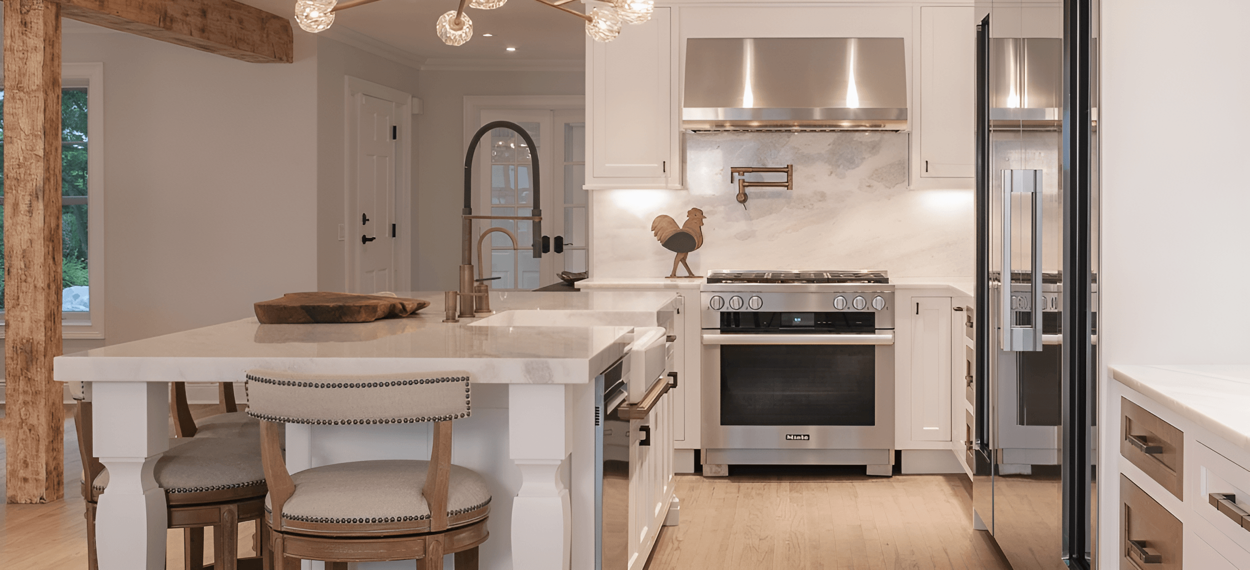 Kitchen interior with wide view